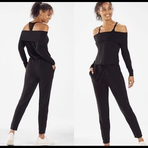 3/$20⚡️ Tess Off Shoulder Jumpsuit
